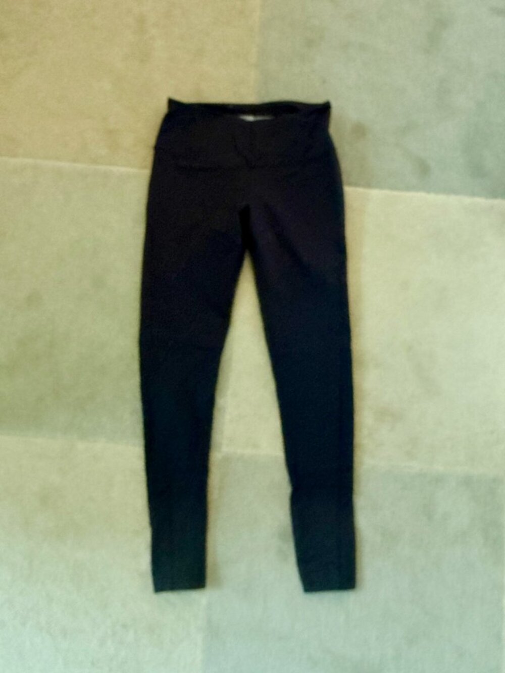Victoria's Secret Sport Black Leggings With Crisscross Design - Size S